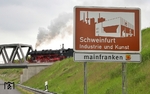 Kurz vor Schweinfurt passiert 01 150 eine Werbung in eigener Sache ? (23.05.2013) <i>Foto: Joachim Bügel</i>