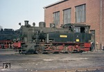 Die Werklok 4 wurde 1941 bei Henschel in Kassel (Fabrik-Nr. 25279) gebaut. Sie war u.a. in Werne Bockum-Hövel und auf der Zeche Königsborn eingesetzt. Als RAG D 781 wurde sie am 18. August 1975 abgestellt. (19.10.1969) <i>Foto: Wolfgang Bügel</i>