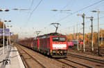 Die schwersten Züge in Deutschland sind die Erzztransporte von Rotterdam-Maasvlakte (NL) nach Dillingen (Saar). 189 044 und 189 030 ziehen hier 5400 t Erz in GM 48715 durch Düsseldorf-Rath. (14.11.2012) <i>Foto: Wolfgang Bügel</i>