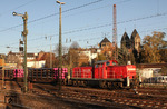 Mit Erscheinen der Voith Gravita Baureihe 261 scheint sich bei den Rangierlokomotiven auch ein Generationswechsel abzuzeichnen, bei dem die Baureihe 294 wohl auf der Strecke bleiben wird.  (14.11.2012) <i>Foto: Wolfgang Bügel</i>