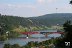 Begegnung zwischen RB 12236 nach Trier (einem 442) und DGS 47210 nach Rheinhausen (mit zwei MRCE ES 64 F4-Loks) auf der 226 m langen Moselbrücke in Güls. (09.07.2013) <i>Foto: Joachim Bügel</i>