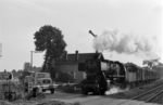 50 1833 mit einem Nahgüterzug bei Uelzen. (08.1961) <i>Foto: Horst Deckert</i>