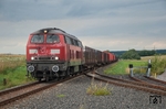 "Dat war's" Letzte Fahrt der 225 024 vom Holzwerk Egger bei Brilon Stadt. (31.07.2013) <i>Foto: Joachim Schmidt</i>