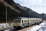 628 023/021 im Bahnhof Pfronten-Steinach, der letzten Station vor der österreichischen Grenze. (18.02.1975) <i>Foto: Peter Schiffer</i>