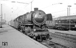 Die Kasselaner 44 336 ist mit einem Nahverkehrszug in Dortmund Hbf eingetroffen. (06.04.1968) <i>Foto: Johannes Glöckner</i>