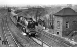 03 249 (Bw Braunschweig) mit einem Eilzug bei Kassel. (17.04.1962) <i>Foto: Joachim Claus</i>