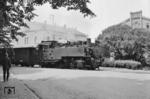 99 731 (Hartmann/Chemnitz, Baujahr 1928) überquert den Bahnhofsvorplatz in Zittau. (26.06.1966) <i>Foto: Will A. Reed</i>