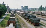 52 8100 wurde 1963 im RAW Stendal aus der 1943 gebauten 52 4901 rekonstruiert. Die Schöneweider Maschine rangiert im dortigen Rangierbahnhof. (30.07.1977) <i>Foto: Wolfgang Bügel</i>