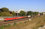 Der nur montags verkehrende EZ 51170 von Hagen-Vorhalle nach Gremberg wird planmäßig mit zwei Loks der Baureihe 152 bespannt. Am 30.09.2013 waren 152 190 und 152 100 vor dem Zug in Wuppertal-Barmen unterwegs. (30.09.2013) <i>Foto: Wolfgang Bügel</i>
