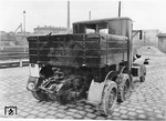 Kaelble-Zugmaschine Z6R (Bj. 1933, 100 PS) in Berlin Anhalter Gbf. Die Heckansicht zeigt sehr schön die besonders kräftig ausgebildete Seilwinde. (27.04.1933) <i>Foto: RVM</i>