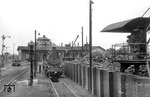 Am 27. April 1936 entstand 56 294 aus dem Umbau der 55 3937 im RAW Gleiwitz Lokwerk. 16 Jahre später war sie im Bw Rahden in Westfalen zu Gast. (1952) <i>Foto: Quebe</i>