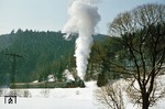 94 1292 mit einem Sonderzug zwischen Schleusinger Neundorf und Thomasmühle. (18.02.1978) <i>Foto: Wolfgang Bügel</i>