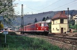 456 103-1 (Bw Tübingen) als N 7343 in Neckarsteinach. (09.04.1981) <i>Foto: Joachim Bügel</i>