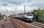 430 403 und 430 119 unterwegs als Sonderzug Et 28155 an die Mosel in Düsseldorf-Oberbilk. (07.05.1984) <i>Foto: Wolfgang Bügel</i>