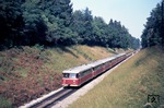 Eine 8-fach Einheit ehemaliger DB-VT 95 im Einsatz auf der Graz-Köflacher-Bahn bei Premstätten-Tobelbad. (18.09.1975) <i>Foto: Peter Schiffer</i>