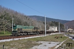 664-106 mit einem Güterzug Richtung Süden in Gorje Lezece.  (08.03.2014) <i>Foto: Stefan Jurasovits   </i>