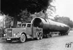 Die fabrikneue Kaelble-Zugmaschine Z6 R2A 100 ist mit einem Tankbehälter der Fa. Julius Pintsch AG in Berlin unterwegs. (1938) <i>Foto: RVM</i>