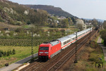 101 084 mit IC 1216 (Freilassing - Berlin Südkreuz) auf der rechten Rheinstrecke bei Unkel. (28.03.2014) <i>Foto: Joachim Bügel</i>