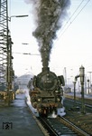 01 1073 (Bw Osnabrück) verlässt mit D 596 den Bremer Hauptbahnhof. (21.01.1968) <i>Foto: Robin Fell</i>