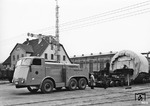 Zwei Superlativen auf einem Bild: Der damals größte Zylinder der Welt und die stärkste Zugmaschine der Welt in Heidenheim an der Brenz. (10.1937) <i>Foto: RVM</i>