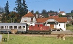 169 005 hat mit N 6608 (Oberammergau - Murnau) den Bahnhof Saulgrub erreicht. (18.10.1977) <i>Foto: Peter Schiffer</i>
