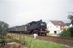 064 106 vor P 3321 nach Miltenberg in Kleinwallstadt. (11.10.1969) <i>Foto: Robin Fell</i>