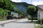 SZ 664-115 fährt mit einem Güterzug Richtung Jesenice durch Hudnajuza. (10.08.2011) <i>Foto: Bernhard Jurasovits   </i>