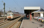 420 149 auf der am 01. Juni 1975 eröffneten Linie S 11 von Bergisch-Gladbach nach Köln-Chorweiler im Bahnhof Köln-Dellbrück. (16.03.1983) <i>Foto: Peter Schiffer</i>