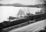 Flakschutzwagen (SdPl4i) im "Führersonderzug" auf dem Weg zum "Duce" nach Italien. Die Aufnahme könnte am östlichen Ortseingang von Bodman-Ludwigshafen am Bodensee entstanden sein. (1940) <i>Foto: RVM</i>