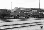Durchaus nicht unüblich wurde der Nachschub an die Front mit zwei FAUN-Schienen-Lkw befördert. (1942) <i>Foto: Privatfoto</i>