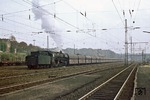 Die Bismarcker 044 652 als Schiebelok an einem Ganzzug im Bahnhof Bochum-Nord. (25.10.1973) <i>Foto: Wolfgang Bügel</i>
