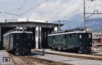 Deh 4/6 907 und	Deh 4/6 915 vor dem Depot in Meiringen. (20.08.1986) <i>Foto: Ulrich Neumann</i>