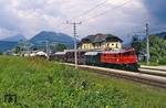 Mit einem Fotogüterzug ist die ÖGEG-Museumslok 1245.518 in Windischgarsten auf der Phyrnbahn unterwegs. (10.08.2012) <i>Foto: Peter Kuderna</i>