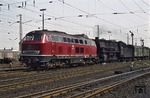 Die Trier 216 177 leistet der Ehranger 044 674 Vorspann in Koblenz-Mosel. (05.05.1973) <i>Foto: Kurt Reimelt</i>