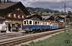 MOB Extrazug mit BDe 4/4 Nr. 27 in der Station Schönried im Saanenland (Kanton Bern) auf 1231 m Höhe zwischen Zweisimmen und Gstaad. (30.09.1992) <i>Foto: Ulrich Neumann</i>
