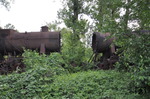 Zwei deutsche Kriegslok der Reihe 52 liegen im Dornröschenschlaf in Jassy (Rumänien). Die linke 52er ist wahrscheinlich die CFR 150.1028, eine deutsche Direktlieferung. (14.05.2012) <i>Foto: Johannes Glöckner</i>