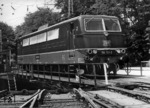 Die Baureihe 184 (bis 1968: E 410) umfasste 5 Mehrsystemloks, die für den grenzüberschreitenden Verkehr nach Frankreich, Belgien und Luxemburg vorgesehen waren. Die ersten fahrplanmäßigen Einsätze erfolgten vor Schnellzügen zwischen Köln und dem belgischen Lüttich ab Sommer 1969. Die Weiterfahrt nach Brüssel–Oostende kam wegen befürchteter Beeinträchtigungen auf das belgsiche Signalsystem nicht zustande. Beheimatet waren die 184 im Bw Köln-Deutzerfeld. (1969) <i>Foto: Grandt</i>