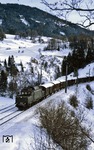 194 121 mit Dg 49830 nach München-Ost auf der Brennerstrecke bei Matrei. (14.01.1987) <i>Foto: Joachim Bügel</i>