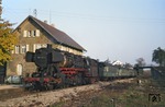 052 742 (ex 50 2742, Henschel, Baujahr 1942) ist mit P 2734 (Crailsheim - Lauda) im Bahnhof Wallhausen eingetroffen. (12.10.1969) <i>Foto: Robin Fell</i>
