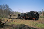 99 1794 war die letzte der Neubaulokomotiven des "VEB Lokomotivbaus Karl Marx Babelsberg" (LKM) mit 750 mm Spurweite, die 1956 für die Schmalspurbahnen Sachsens gebaut wurde. Hier ist sie im Lössnitzgrund bei Radebeul unterwegs. (04.04.1974) <i>Foto: Robin Fell</i>