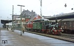Zwischenhalt des Dsts 83560 im Bahnhof Werdohl zur Überführung der 89 7159 von Gerhard Moll (und 212 150 am Zugschluss) nach Gelsenkirchen-Bismarck. (21.04.1977) <i>Foto: Wolfgang Bügel</i>