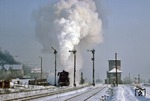 44 0698 erhält in Orlamünde Ausfahrt vor Dg 55445 nach Saalfeld. (06.01.1979) <i>Foto: Wolfgang Bügel</i>