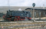 99 1775 (Baujahr 1953) in der Lokbehandlungsanlage von Oberwiesenthal. (05.03.1977) <i>Foto: Peter Schiffer</i>