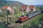 212 064 hat mit N 6617 Zell-Kirchbrombach erreicht. (29.04.1978) <i>Foto: Wolfgang Bügel</i>
