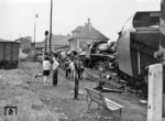 Ein Bild der Verwüstung im Bahnhof Stara Paka, nachdem einem Güterzug im Gefälle die Bremsen versagten. Betroffen waren die CSD-Loks 556 0292 und 556 0132. (15.06.1972) <i>Foto: Slg. Erich Preuß</i>