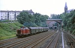 211 226 mit N 6211 nach Dieringhausen in Wuppertal-Rauenthal. (02.08.1980) <i>Foto: Wolfgang Bügel</i>