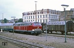Zum 100-jährigen Bestehen der Strecke Brügge - Lüdenscheid bespannte die Hagener 218 144 einen Sonderzug. (09.08.1980) <i>Foto: Wolfgang Bügel</i>