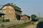 Schlüsselfeld war der Endpunkt der Nebenbahn aus Strullendorf. Bis zum 21. Mai 1977 verkehrten hier Personenzüge. (17.05.1974) <i>Foto: Dieter Junker</i>