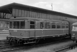 Der in Husum stationierte Beiwagen VB 140 301 (BPost, ex CPostv-36, Talbot, Baujahr 1938) aufgenommen in Flensburg. (05.1956) <i>Foto: Reinhard Todt</i>