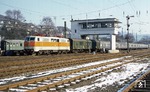Die in der damals aktuellen S-Bahnfarbe  orange/kieselgrau lackierte 111 150 mit E 3554 nach Hagen in Plettenberg. (10.02.1981) <i>Foto: Wolfgang Bügel</i>